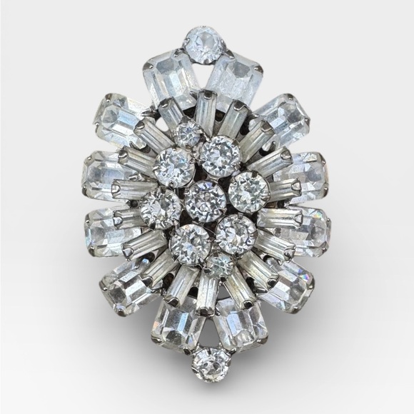 WEISS Signed Clear Crystal Starburst Brooch, Vintage - Picture 4 of 8